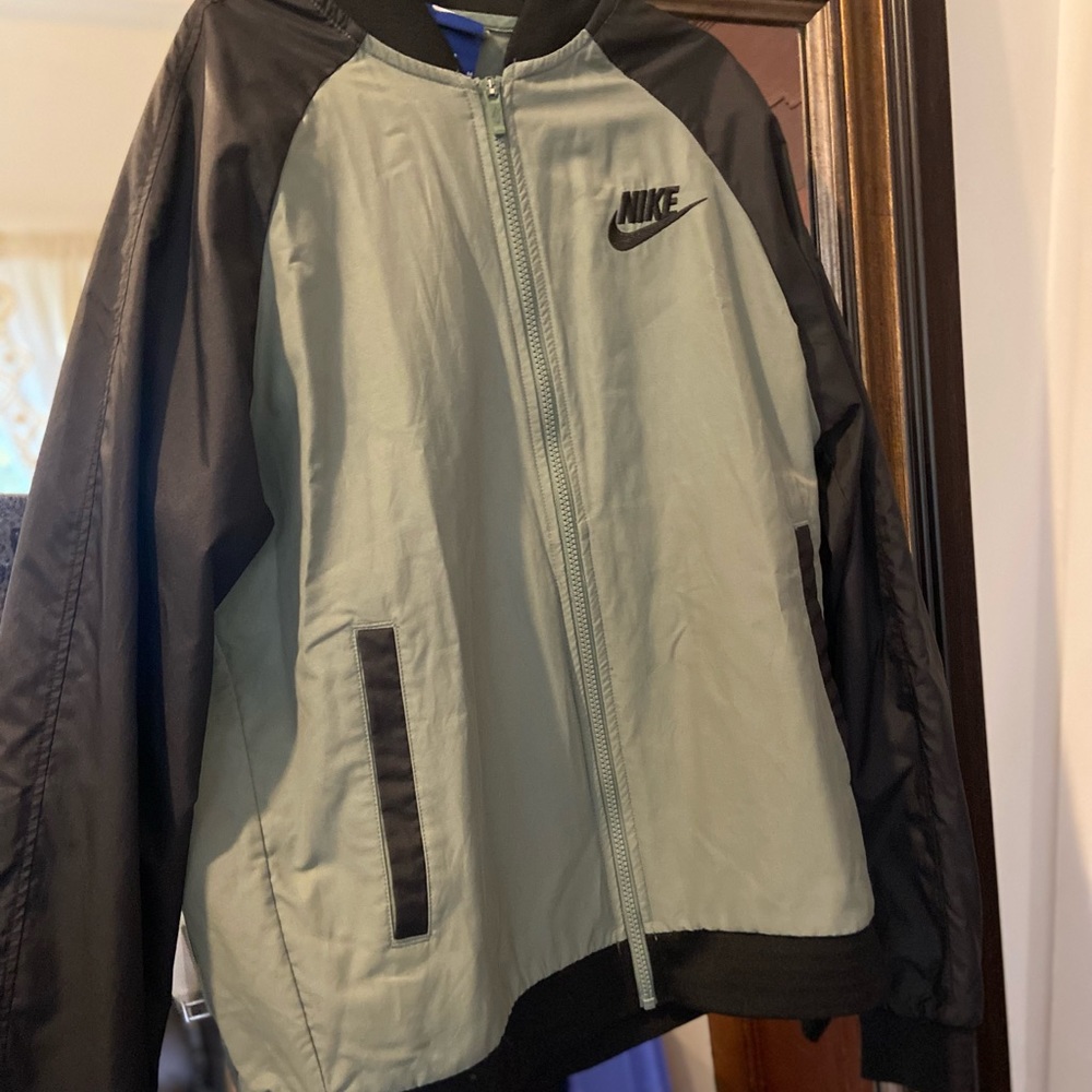 Men’s Nike Olive Green Zip Windbreaker